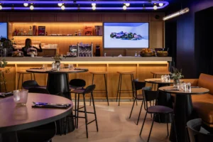 BLU Café — L'expérience coffee shop et F1 au cœur de Paris